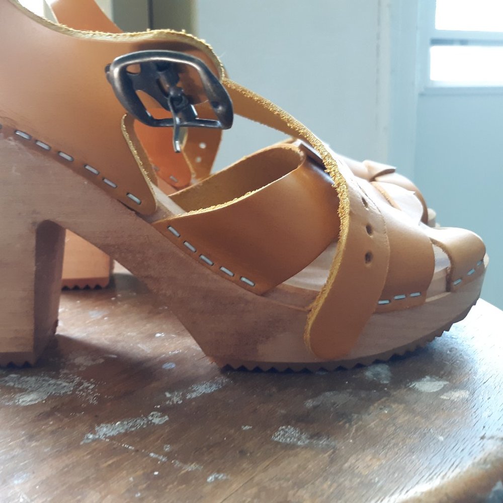 MIA Modcloth Swedish wooden sandals/ clogs 38